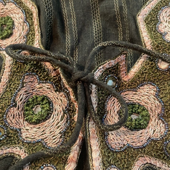 Handmade Sari Tunic Kurta Embroidered Black and Gold Dress LARP Ren Fair 10 - Picture 7 of 7